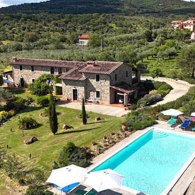 Castelonchio | Villa for 6 with Private Pool on Lake Trasimeno