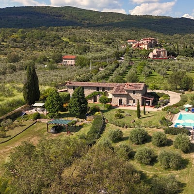 Castelonchio | Villa for 6 with Private Pool on Lake Trasimeno