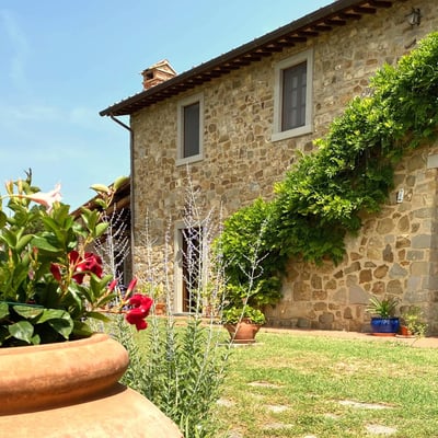Castelonchio | Villa for 6 with Private Pool on Lake Trasimeno
