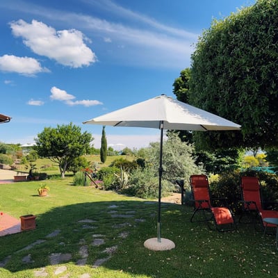 Castelonchio | Villa for 6 with Private Pool on Lake Trasimeno