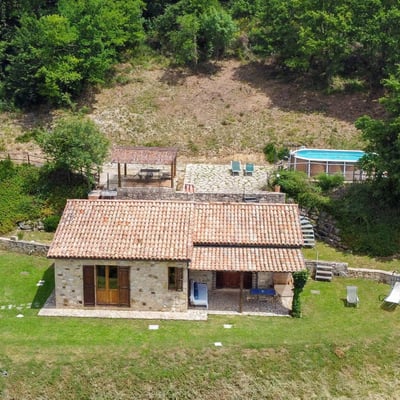 Casa Carina | Todi Romantic Cottage for 4 with Private Pool