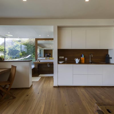 Ispirata | Modernist villa with a private beach on Lake Maggiore