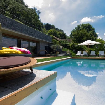 Ispirata | Modernist villa with a private beach on Lake Maggiore