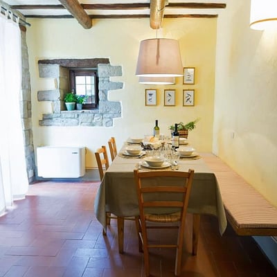 Torretta | Villa and Pool by village in Emilia-Romagna