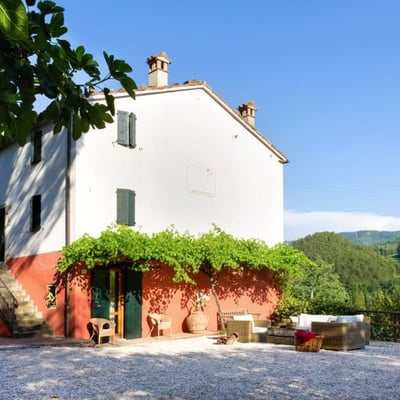 Torretta | Villa and Pool by village in Emilia-Romagna