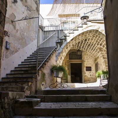 Dorica | Sicilian villa for 8 in a historical village