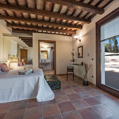 Tangi | Elegant Sicilian Villa and Pool