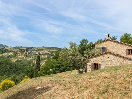 Italian Villas in great walking country