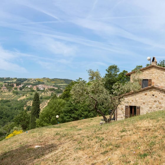 Italian Villas in great walking country