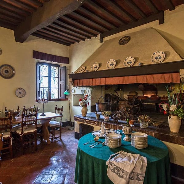 Villa Goga - Villa and pool for 20 | Superb Tuscan property near Siena