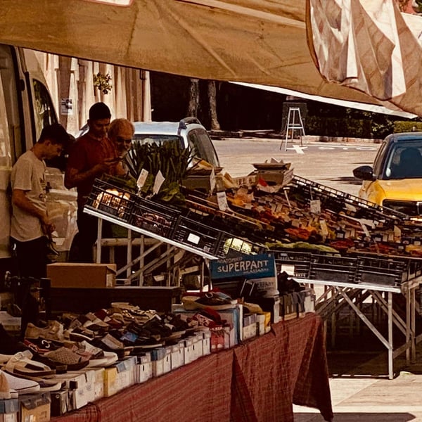 The nearby village of Cetona has a market in the square