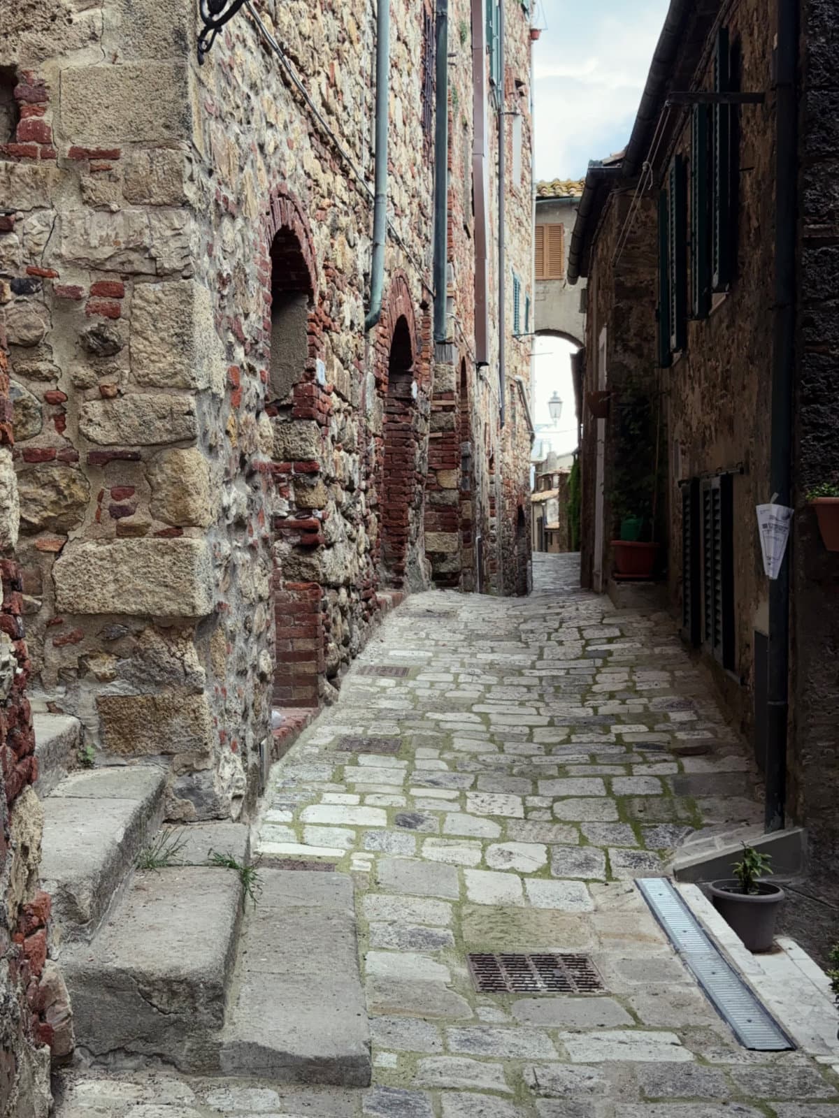 Alleyways in Chiusdino