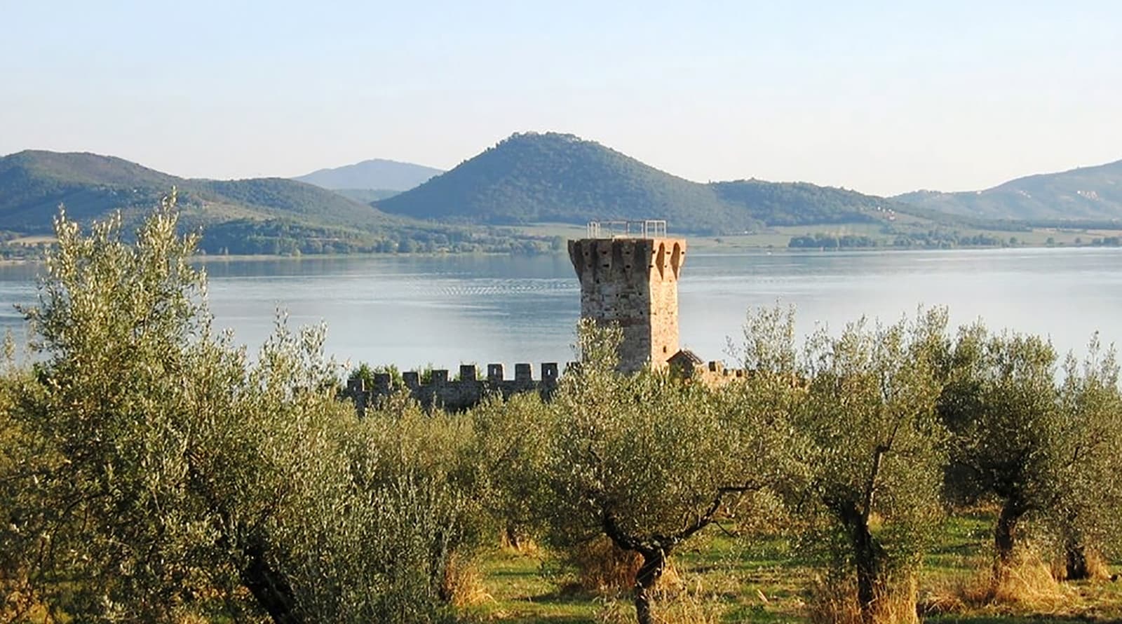 Isola Polvese on Lake Trasimeno isola-polvese-lago-trasimeno