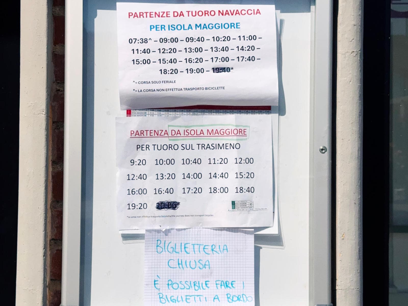 A photo of the timetable from Tuoro lago-trasimeno-timetable