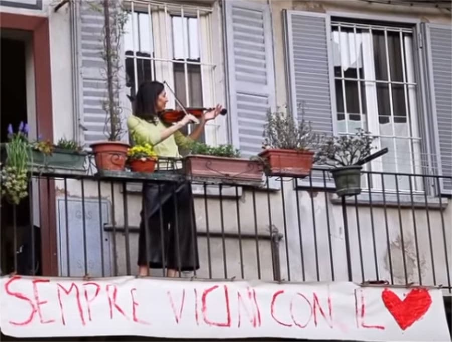 Italy sings during the lockdown