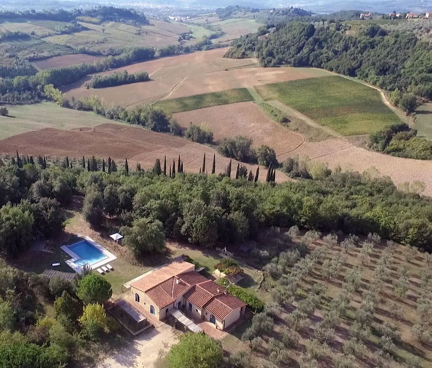 Dimora Villa for 12 in Chianti, Tuscany, Italy Dimora Villa for 12 in Chianti Vineyard